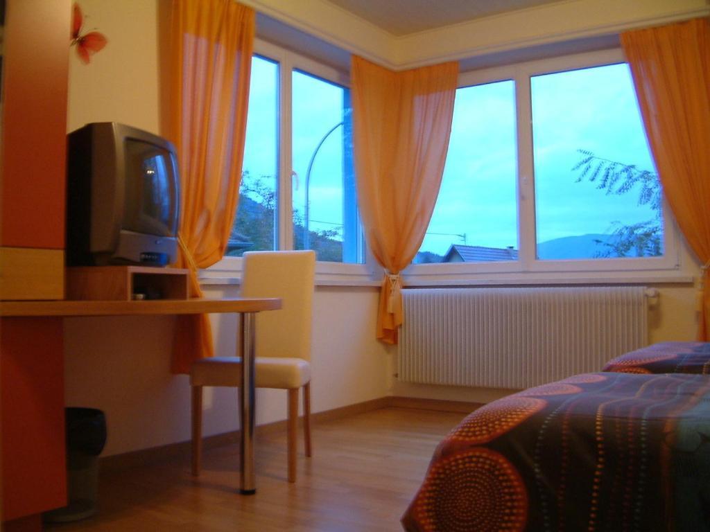 Bed and Breakfast La Maison Bleue Dieffenbach-au-Val Номер фото